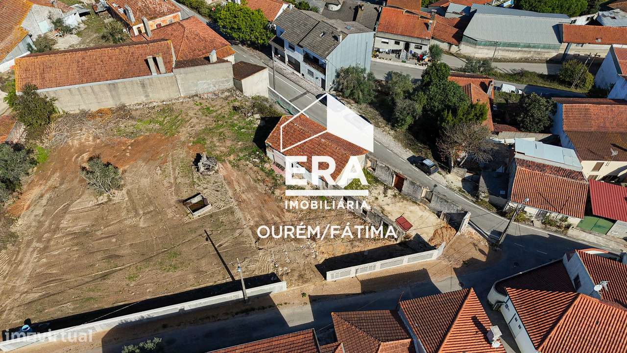 Moradia para reconstrução, localizada apenas a 3km da cidade de Ourém - Grande imagem: 5/21