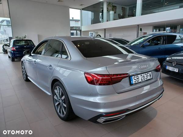 Audi A4 40 TFSI mHEV Advanced S tronic - 3