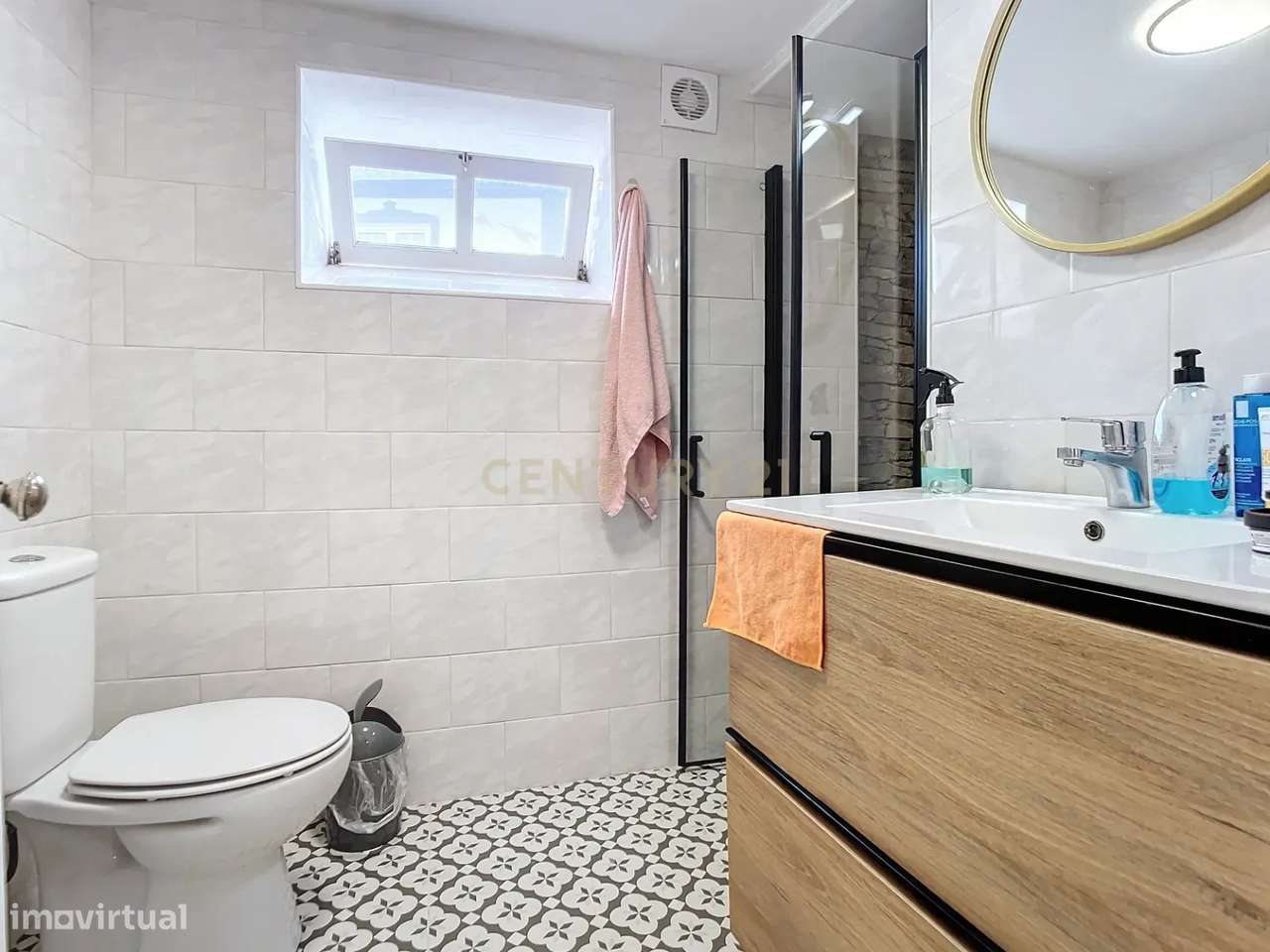 Excelente moradia T2 remodelada na Vila das Lajes - Grande imagem: 5/8