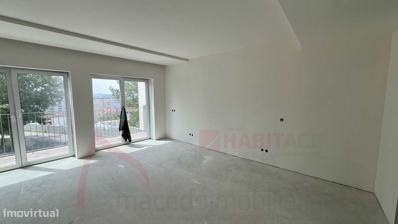 Moradia T3 para venda no Centro Histórico de Braga - Grande imagem: 4/37