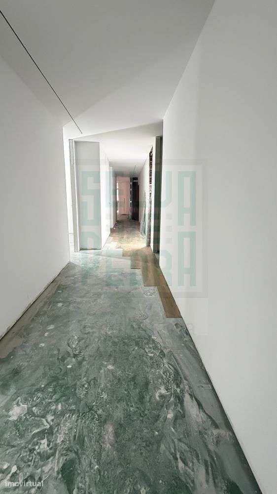 Apartamento T2+1 Centro de Paços de Ferreira-32