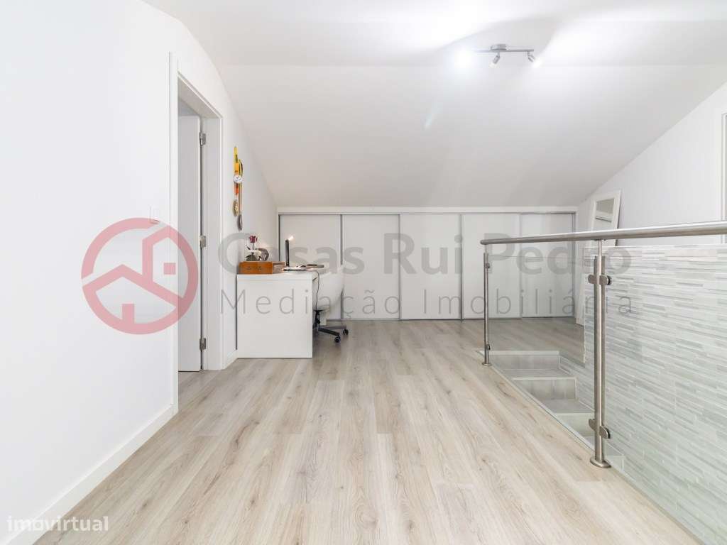 Moradia T3+2 Remodelada com garagem 740 m² de Terreno em St Antonio...-49