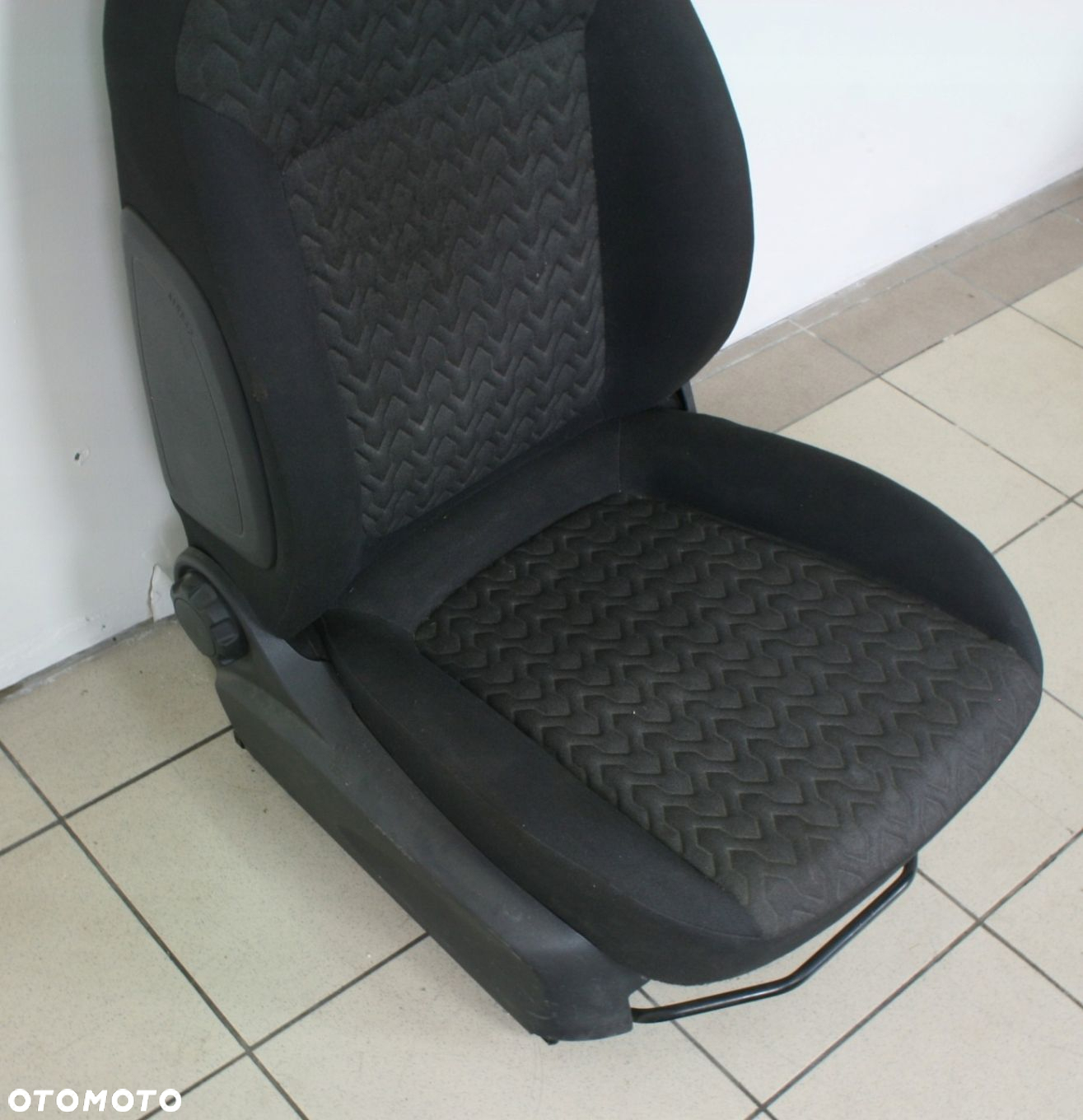 Fotel Prawy Opel Corsa D Lift 5D Europa - 5