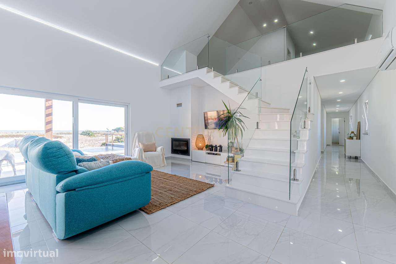 Moradia T4 + anexo T0 | Piscina Infinita | Estuário do Sado-12