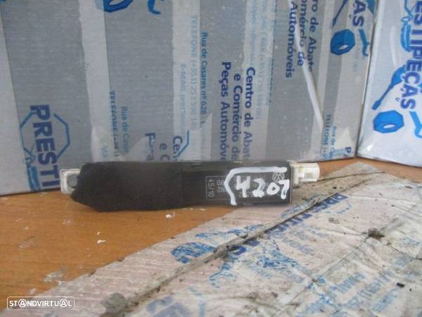 Antena 5K0035552 VW GOLF II 2010 - 1