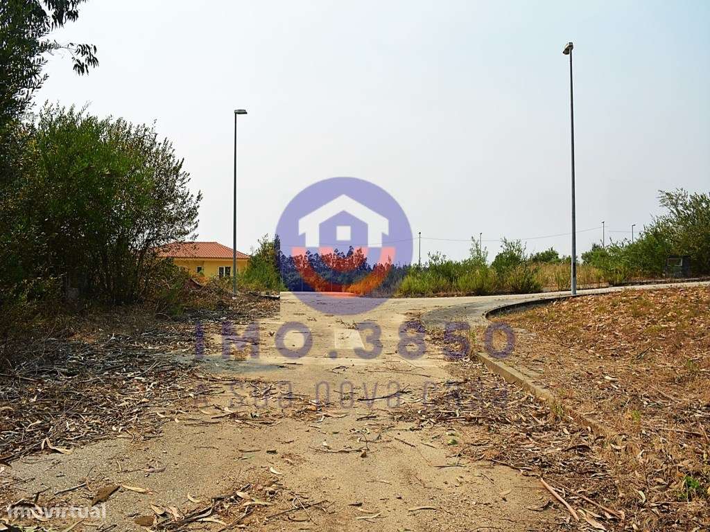 Lote p/ construção de moradia isolada-4