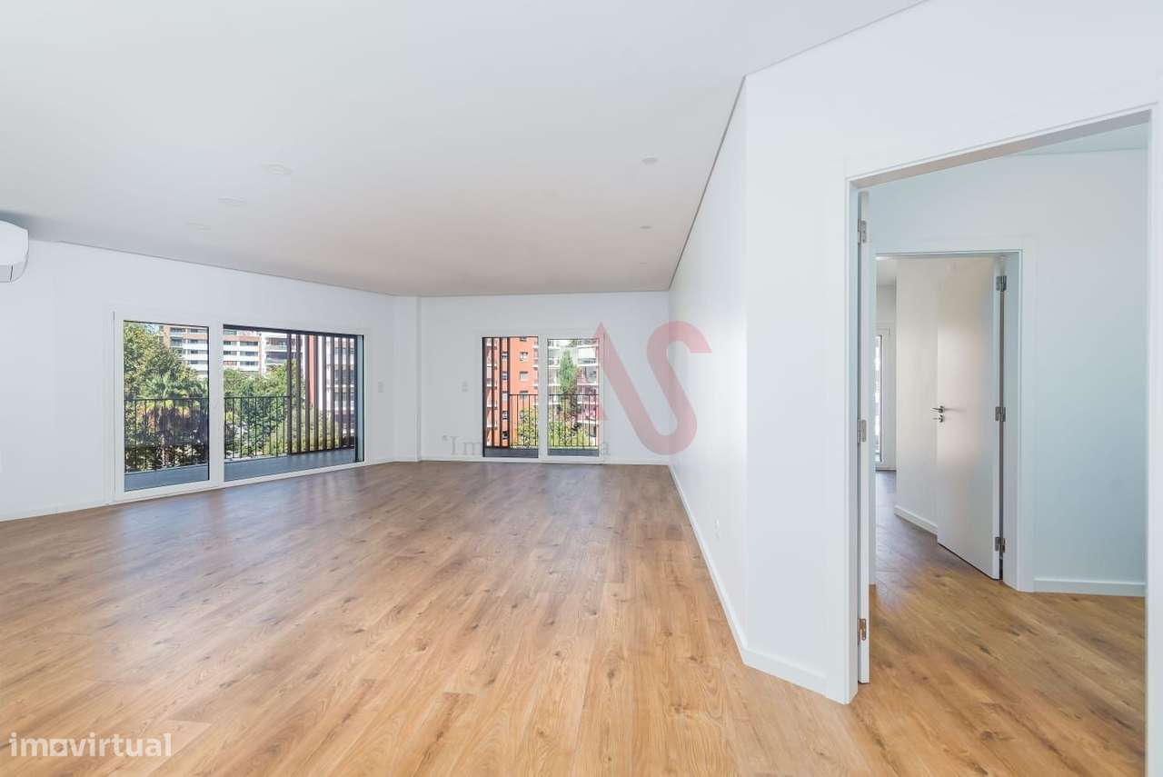 Apartamento T3 NOVO na Urbanização Colinas do Cruzeiro, em Odivelas - Grande imagem: 3/26