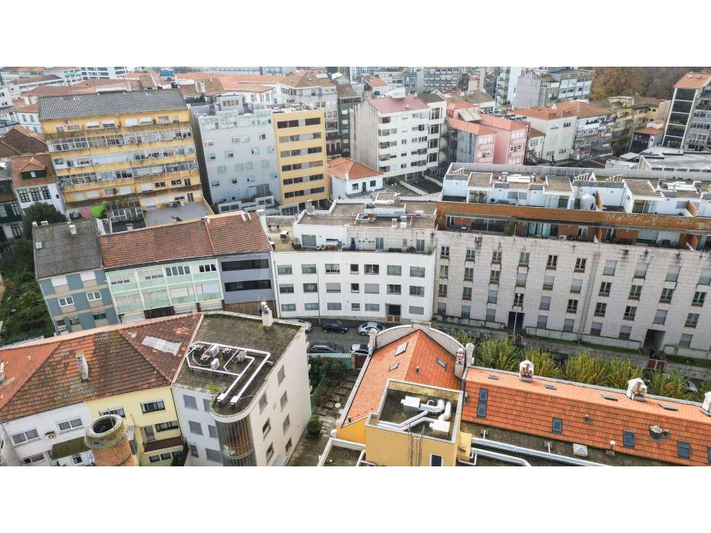 T2 PREMIUM À ROTUNDA DA BOAVISTA-58