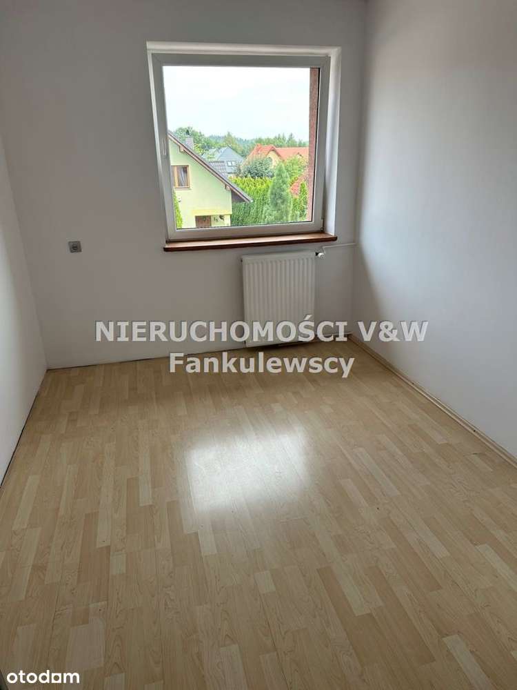 Piękny bliźniak z idealną lokalizacją i widokiem-7