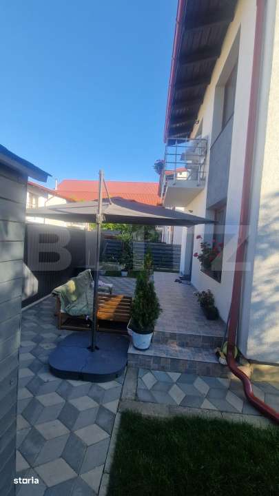 Casa moderna, singur in curte, lux, 4 camere, garaj, luminoasa - Imagine principală: 3/15