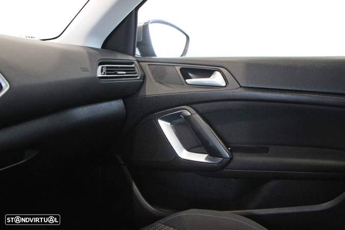 Peugeot 308 1.5 BlueHDi Style - 28