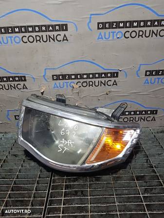 Far Stanga Mitsubishi L200 2006 - 2010 SUV 4 Usi (672) Fara xenon - 2