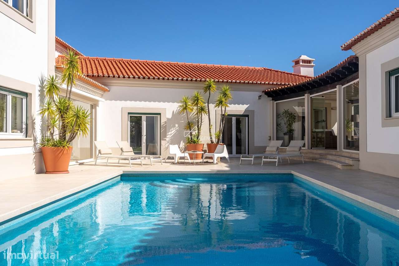 Moradia de Luxo T5 Renovada com Piscina Aquecida na Beloura – 5 Suítes - Grande imagem: 5/60