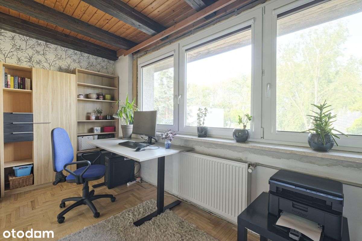 Segment w cichej części Ursynowa-10