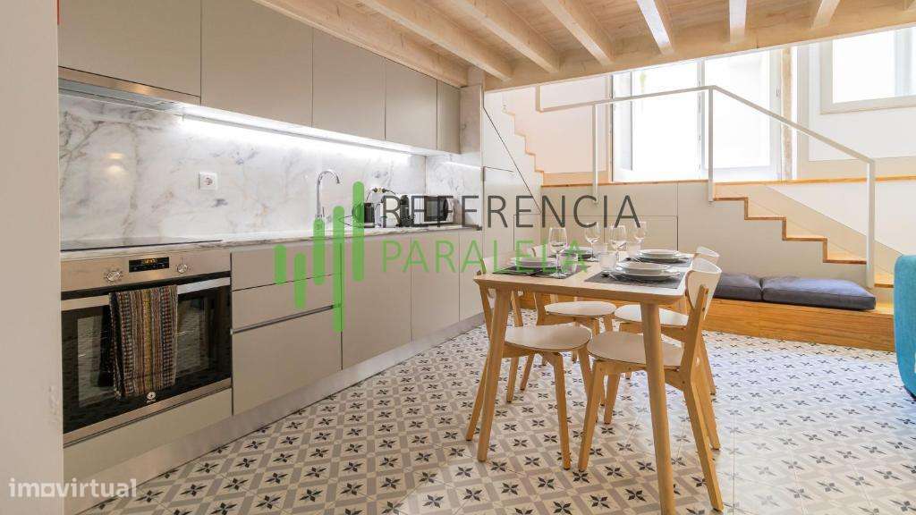 Duplex mezzanine no coraçao do Porto com terraço, perto do Sé-16