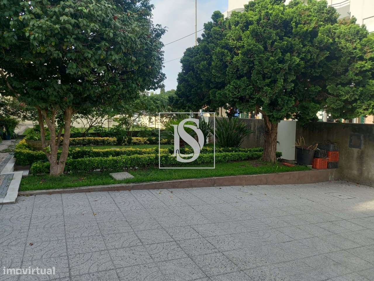 Uma moradia com história, espaço e possibilidades infinitas! - Grande imagem: 4/8