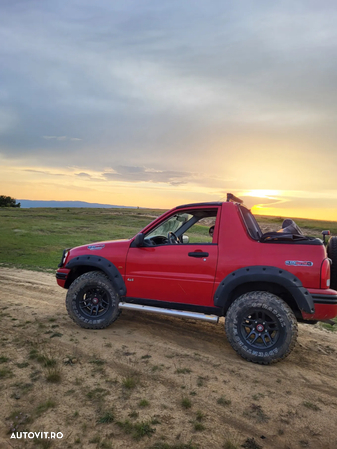 Suzuki Grand Vitara 1.6 - 6