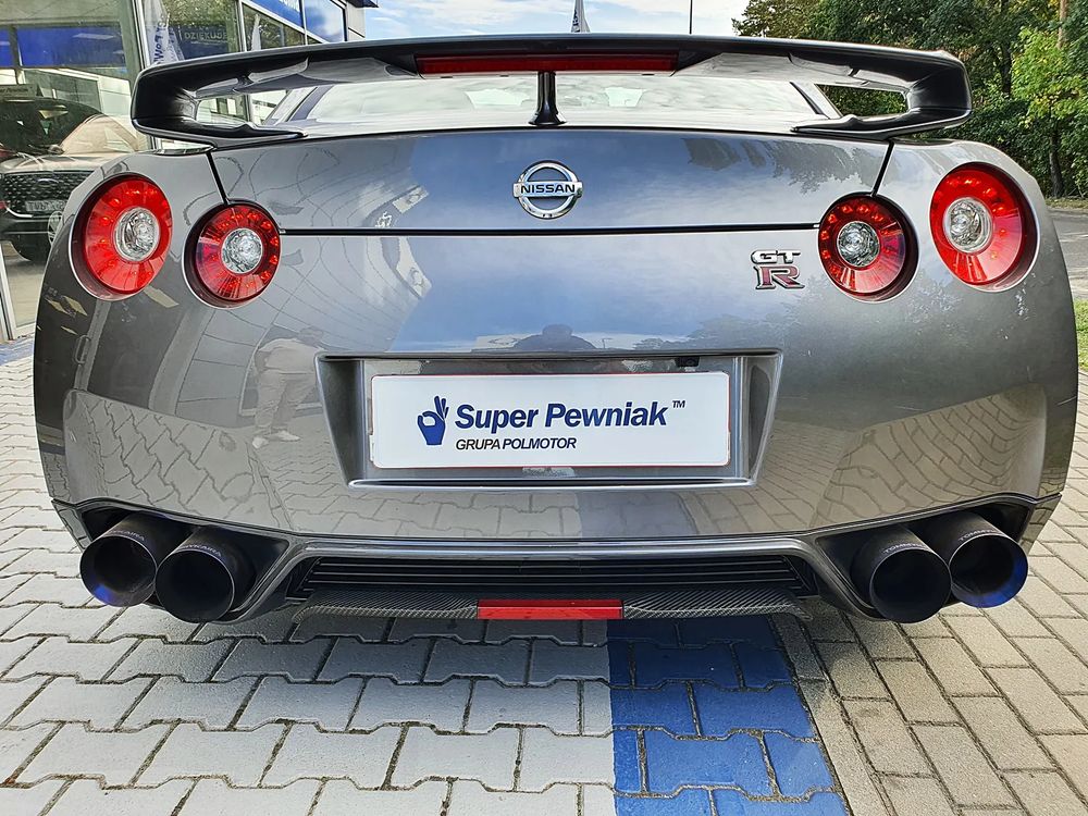 nissan gt-r