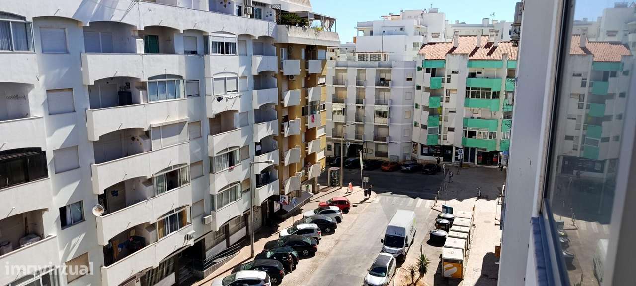 Apartamento T1 Remodelado a 1 Minuto da Praia – Armação de Pêra-26