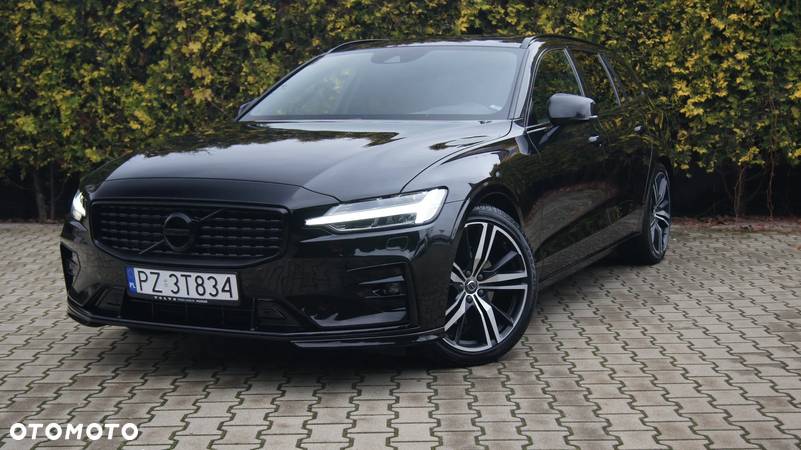 Volvo V60 D4 R-Design - 3