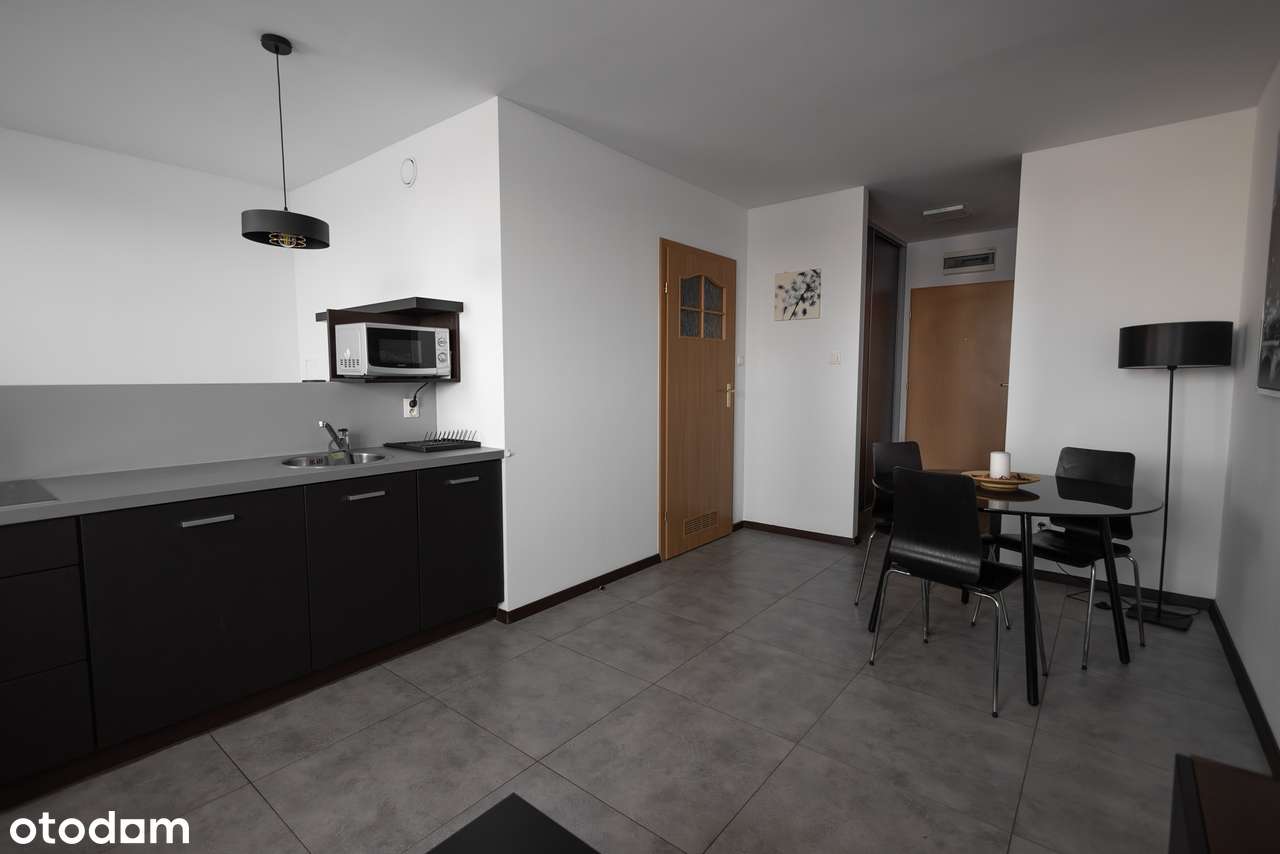 Blok z 2008r blisko Uniwersytetu WSB ochrona monitoring-17