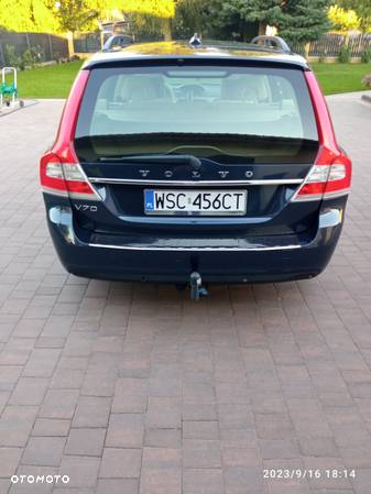 Volvo V70 D2 Summum - 2