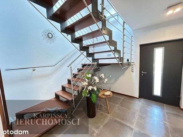 Luksusowy budynek jednorodzinny z piękną działką.-7