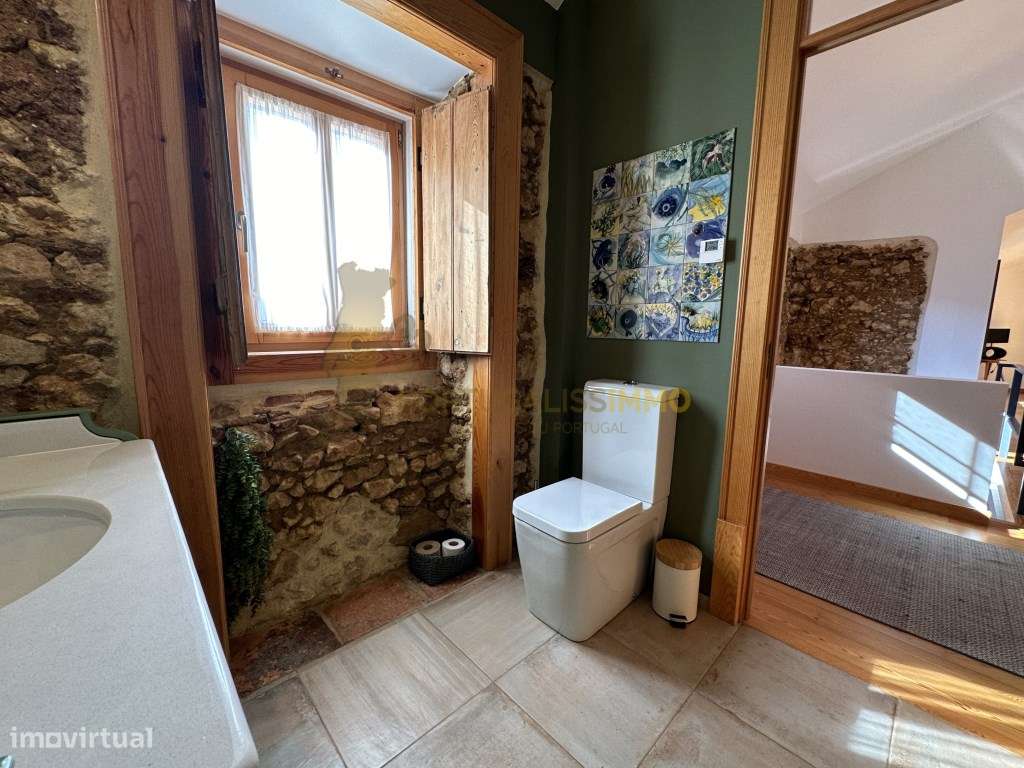 À Venda: Charmosa moradia totalmente renovada.-44