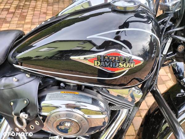 Harley-Davidson Softail Heritage Classic - 4