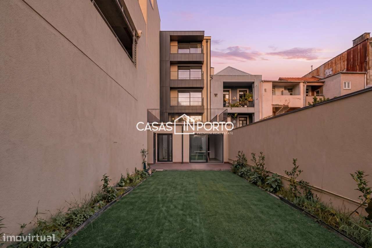 T2 Com Jardim Privativo Terraco Junto A Santa Catarina