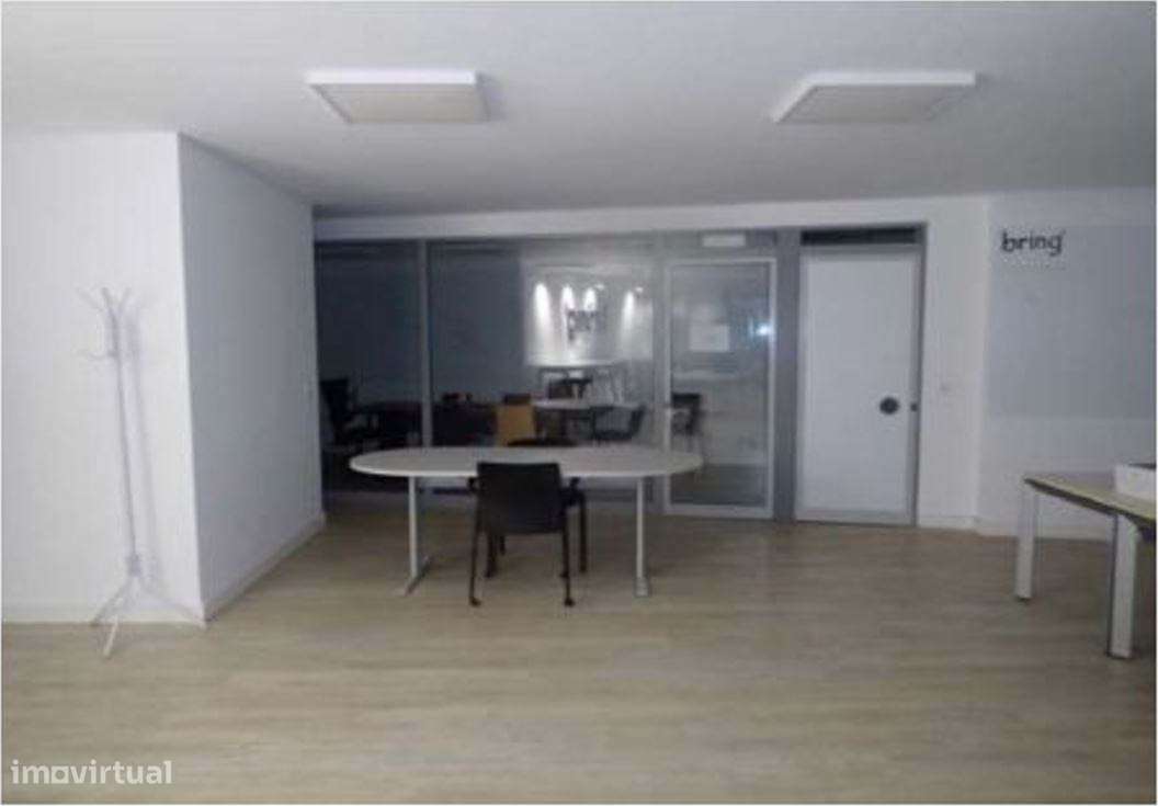 EDIFICIO PARA SERVIÇOS OU HABITAÇÃO - Grande imagem: 3/9