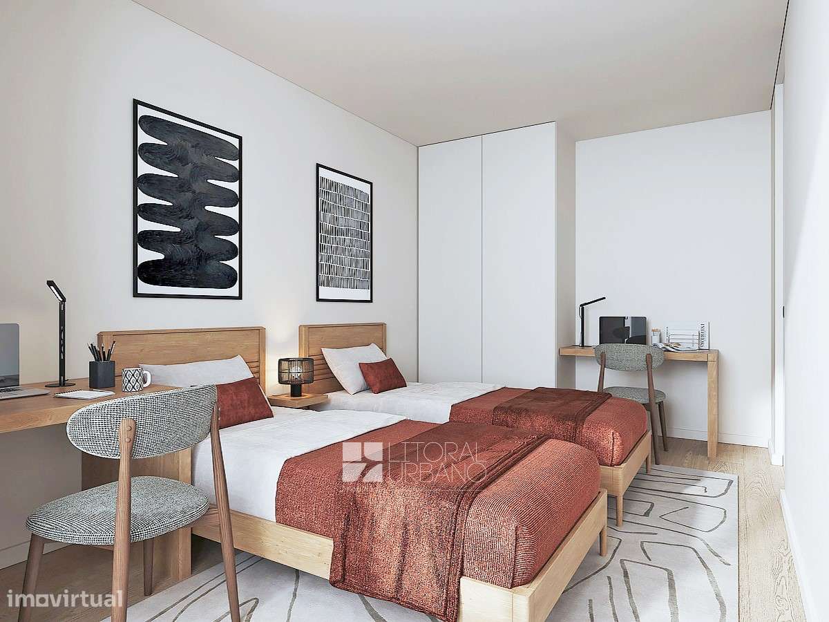 Apartamneto T1+1 com varanda e garagem ao Polo Universitário.-11