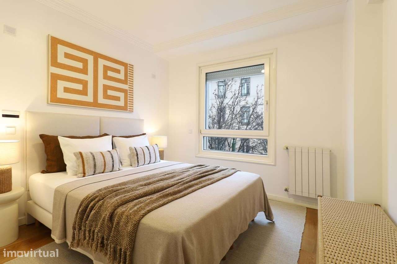 Apartamento T2 com garagem no coração de Campo de Ourique, Lisboa-16