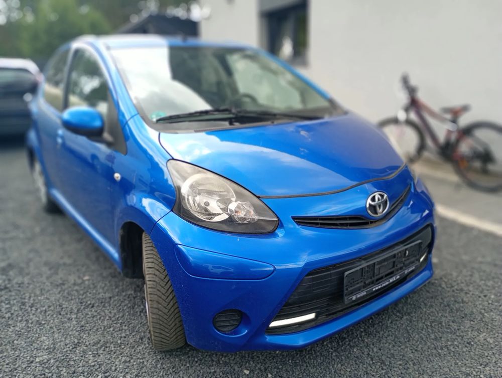 Toyota Aygo I CoolBlue 2012