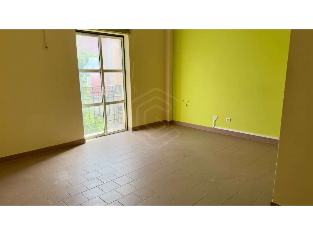 Escritório com 3 divisões no centro da cidade de Loulé, Algarve - Grande imagem: 4/27