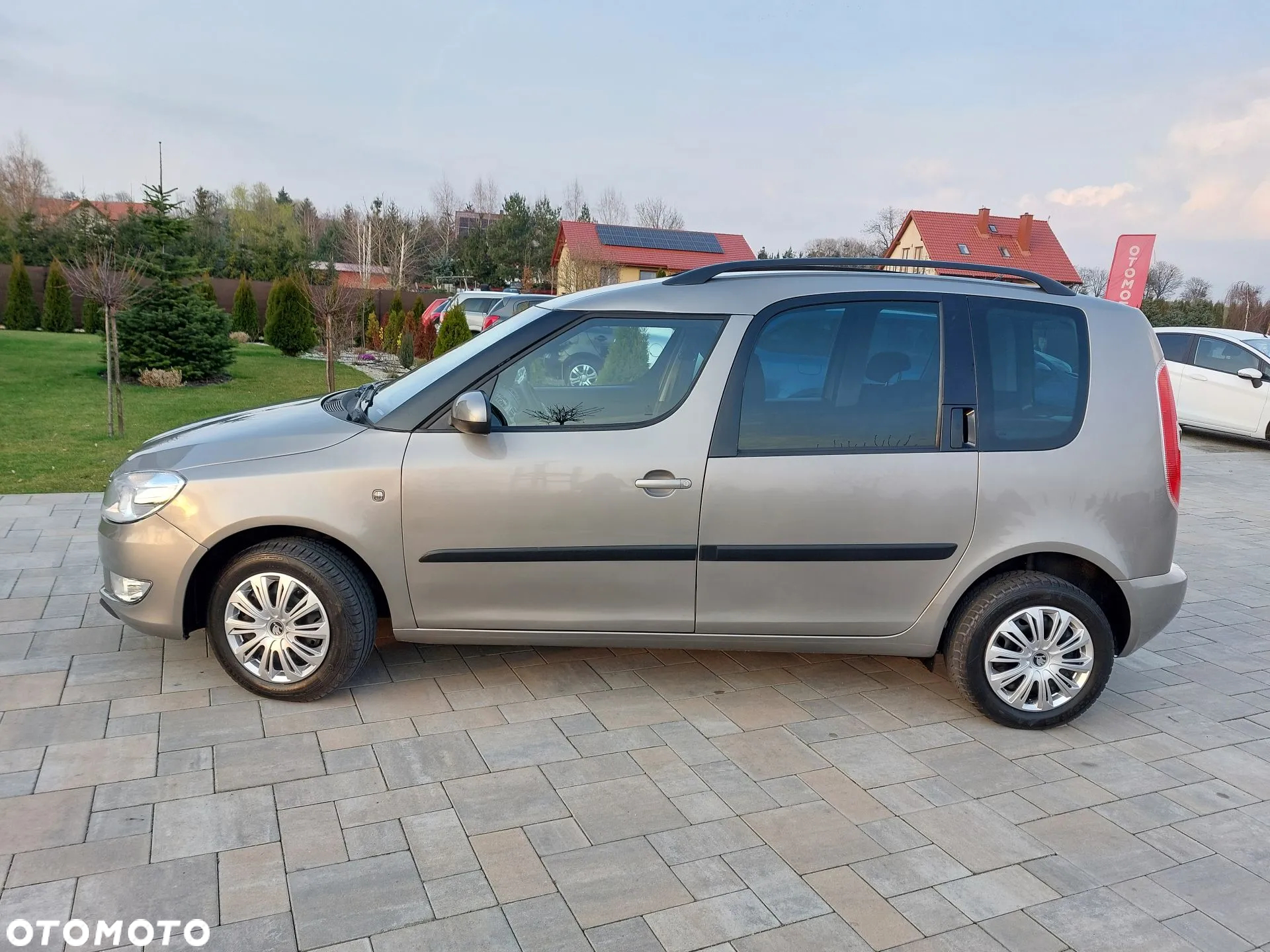 Skoda Roomster 1.2 TSI FAMILY - 11