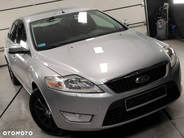 Ford Mondeo 2.0 Ghia Executive - 1