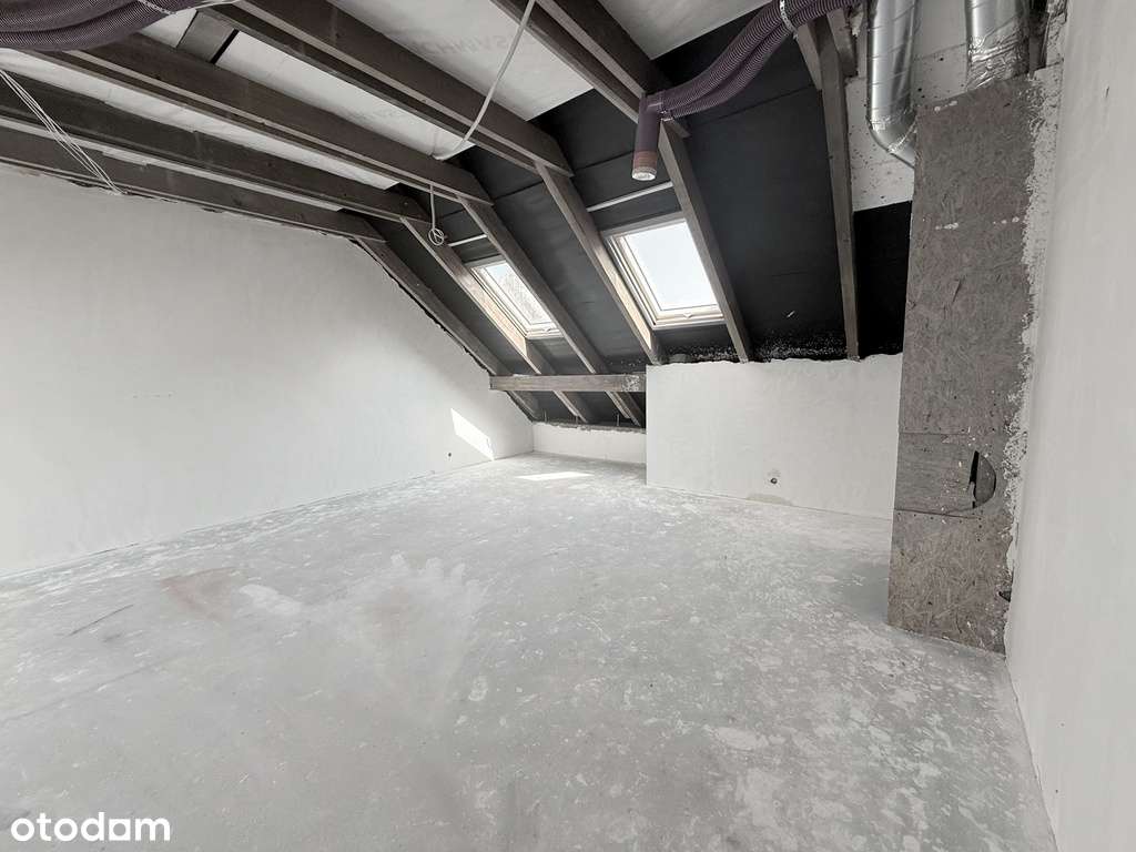 Dom premium z ogrodem i basenem.-8