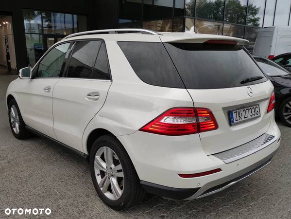 Mercedes-Benz ML 350 BlueTec 4-Matic - 4