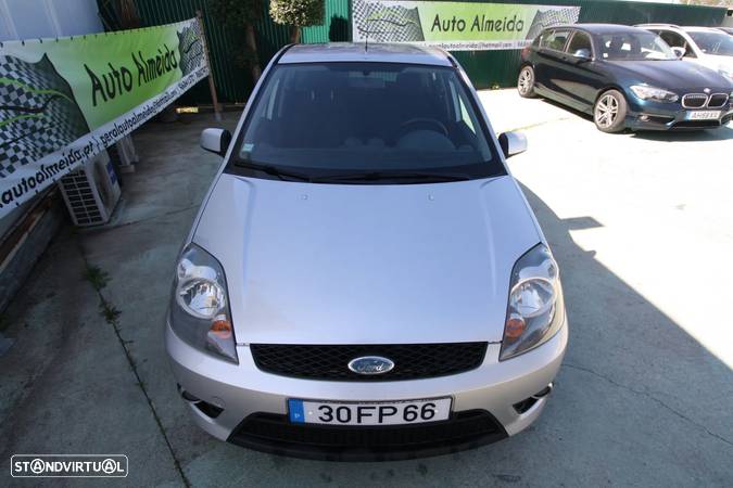 Ford Fiesta 1.4 TDCi Connection - 12