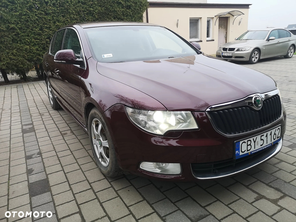 Skoda Superb 2.0 TDI Ambition - 2