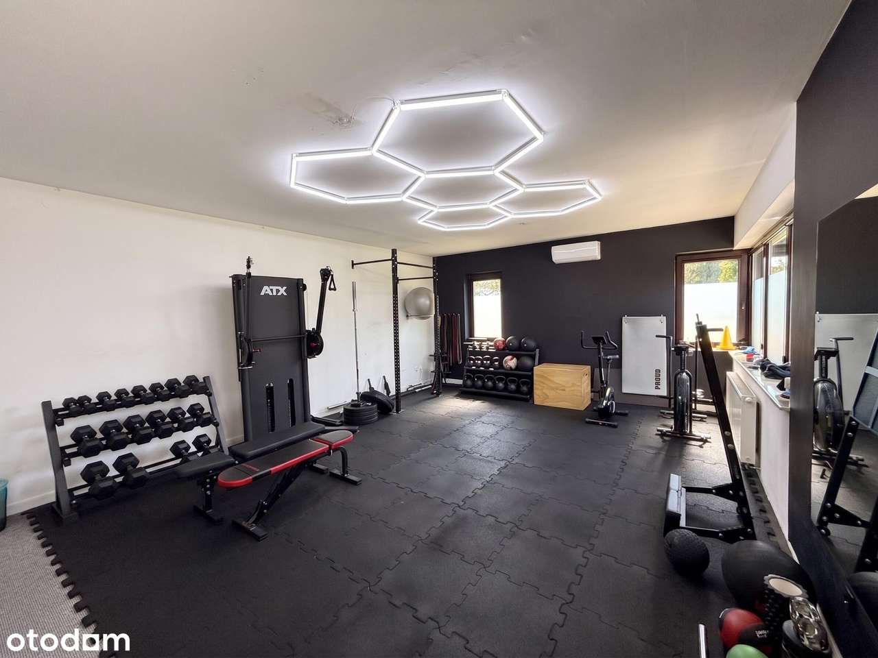 Przestronny dom (208,6 m²) na dużej działce – Borzęta k. Myślenic-13