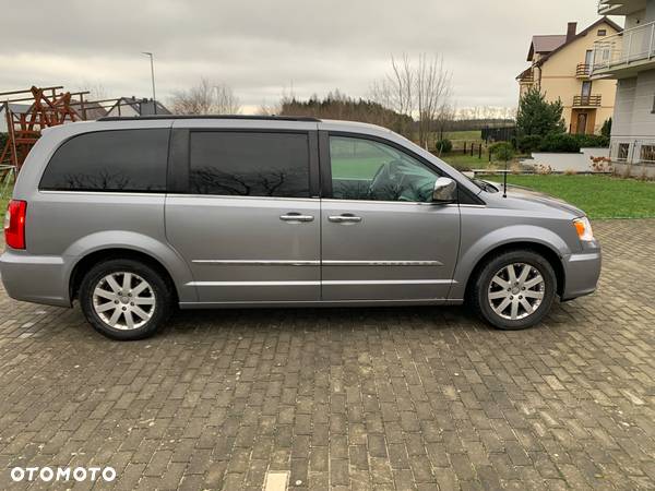 Chrysler Grand Voyager - 4