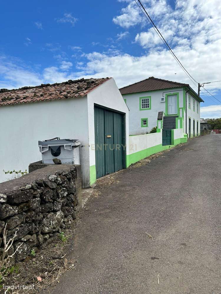 Exelente  moradia T3 com Vista Mar em Piedade, Lajes do Pico-12