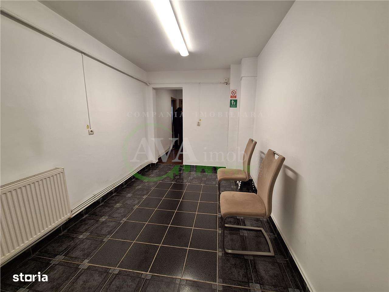 Spatiu comercial cu vad, 3 camere zona Orizont-Bacau-0