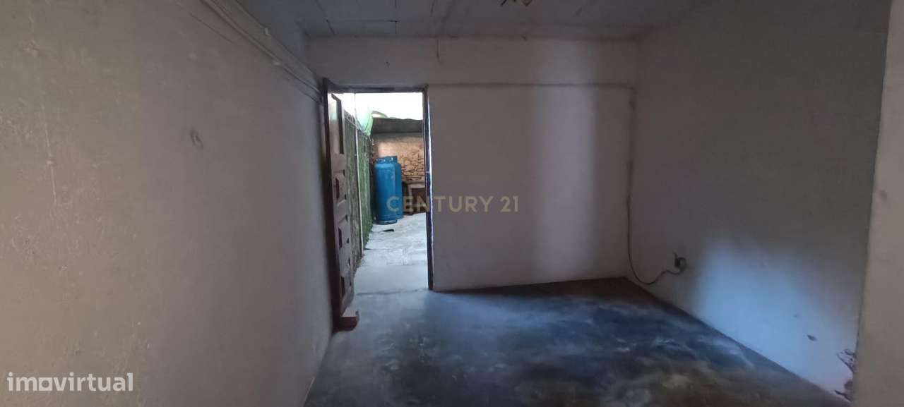 Loja Espaçosa em Montemor o Velho - 165m² com 2 WC - Grande imagem: 4/12