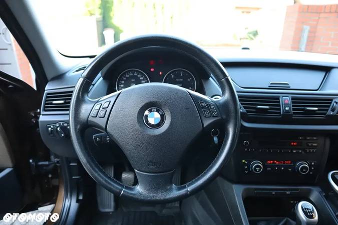 BMW X1 sDrive20d - 15