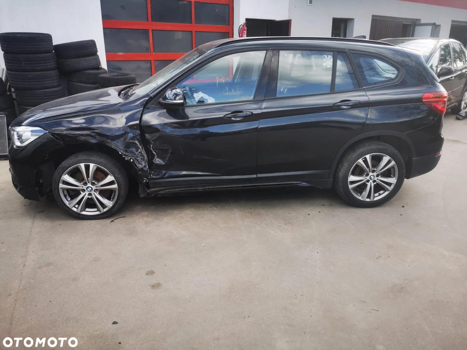 BMW X1 sDrive20i Advantage - 4