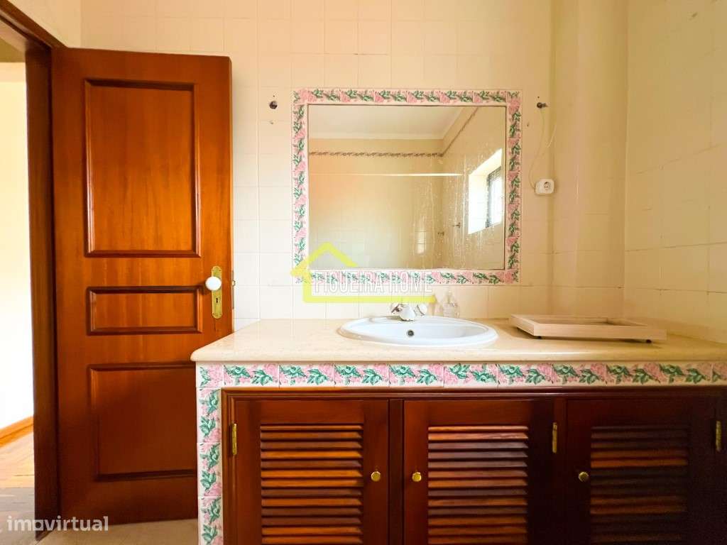 Andar de moradia com 4 quartos, garagem e anexo-20