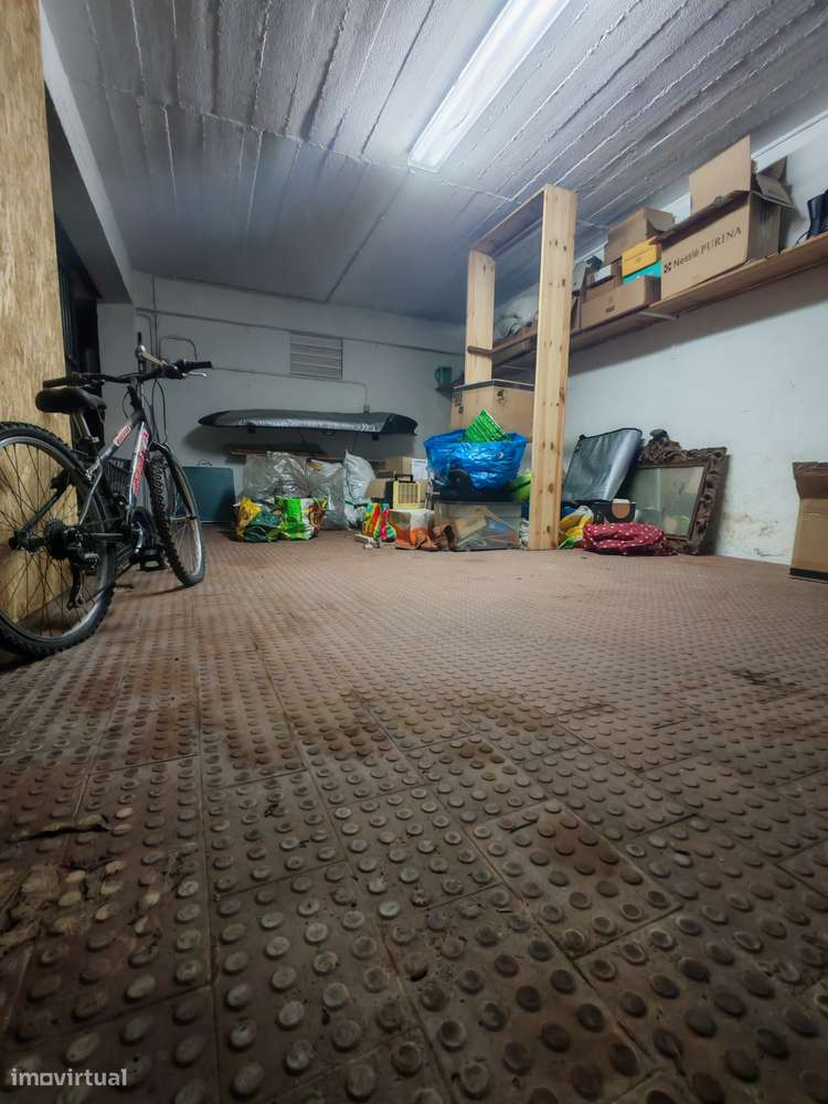 Oportunidades única, garagem Box 40m2/ Linda-a-Velha - Grande imagem: 3/3